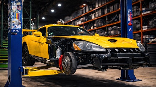 Dodge Viper ACR rebuild after major damage