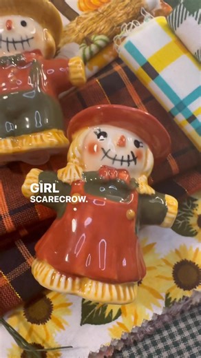 These friendly little salt & pepper shakers will be donning our next tassel, coming up this week! Eeek! Who’s excited?! I’ve only been able to find 6, so be watching the page if you want one! #saltshakertassel #myeclectictreasures #crackerbarrel #scarecrow | My Eclectic Treasures