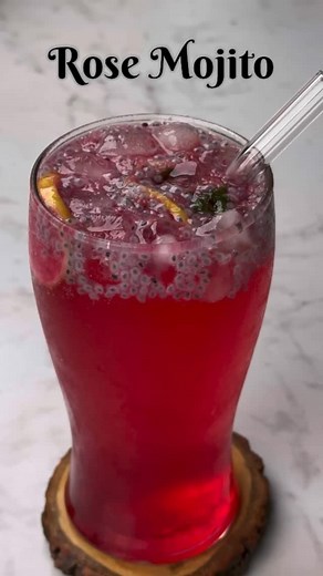 ✨Rose Mojito✨ This refreshing summer drink is made from rose syrup, sweet basil seeds (sabja), mint, and lemon juice. It can be made in just 5 minutes! Ingredients 2-3 lemon Slices 4-5 Mint Leaves 2 tbsp rose syrup 1 tbsp sabja seeds A pinch of pink salt Some ice cube Soda Method In a glass add sliced lemon, mint and muddle then add pink salt, rose syrup, soaked & bloomed sabja seeds and ice cubes. Now top it up with chilled soda water. Stir & serve immediately. Hope you will give it a try :) Ke