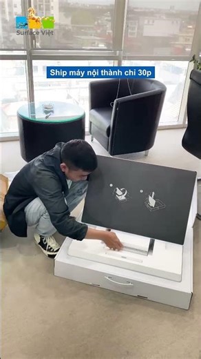 Fast shipping and setup of a Surface Studio 2 Plus worth nearly 150 million VND for the director'...