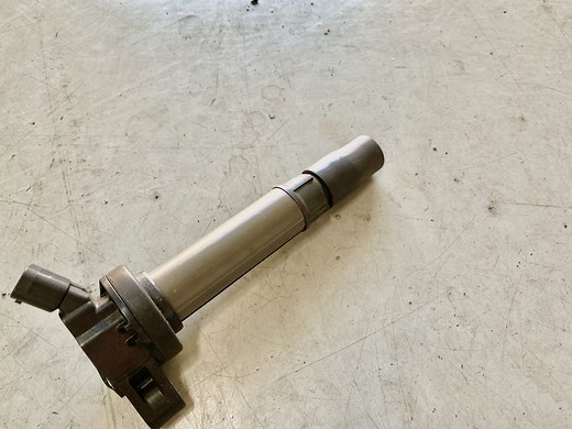 イグニッションコイルを交換するタイミングや費用について