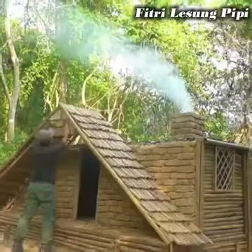 He Built a Multi Level Treehouse with Firepit to Survive | VMPC Camping