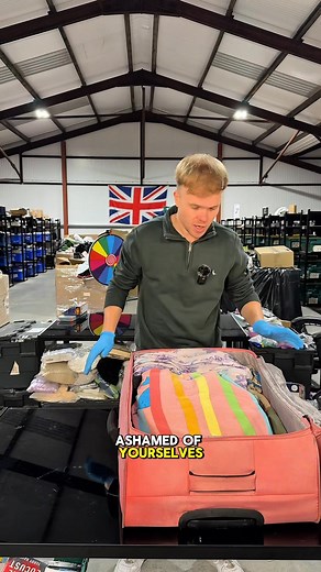 Picked up a pink lost airport suitcase to flip for profit — and this one was PACKED with stories 👀 One of the wildest unboxings we’ve done so far! What do you reckon the story behind this suitcase was? 👇 #LostLuggage #MysterySuitcase #RobertScotts #EcomKings #ProfitChallenge #ResellingLife #TreasureHunt #Unboxing #FunnyFinds | EcomKings