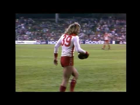 Warwick Capper Highlights