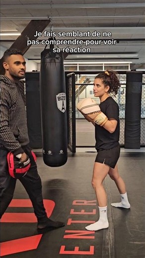 Is he going to lose it? 😆 #combatsport #boxing #coupleboxing #couple #boxingsession