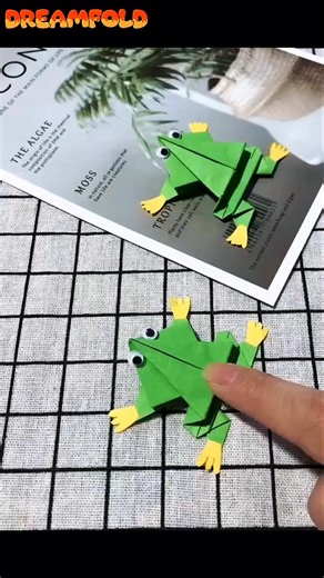 You Won’t Believe This Paper Frog Jump 🐸🔥 #shorts #craft #viral