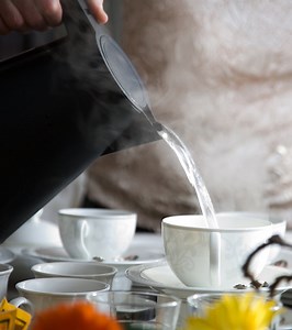 Benefits Of Drinking Hot Water: 9 Science-Backed Advantages