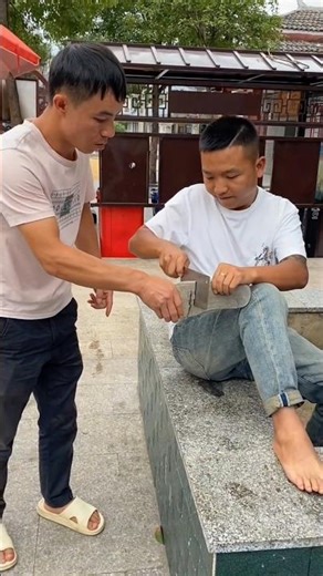 Raju cuts Himanshu's sleeper mini wood toy-wood working art skill wood / hand craft #shorts