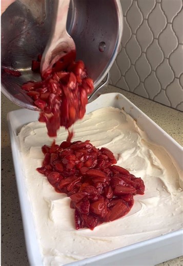 My second place dessert in my family dessert contest!🍓 this is so easy to make and tastes incredible every time😋 full recipe below⬇️ No Bake Strawberry Dessert Recipe: Ingredients: For the crust - 1 1/2 cups Graham crackers - 1 1/2 cups golden Oreos - 2 Tbs granulated sugar - 3/4 C melted butter Creamy filling - 1 1/2 C powdered sugar - 8 ounces cream cheese room temp - 1 tsp vanilla extract - 2 C cold heavy whipping cream Strawberry topping - 3-4 pounds strawberry’s chopped in quarters - 1/2 