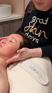 Your best skin starts here ✨Visit the experts at Caci for a Free Consultation and take home a Skinsmiths Hydration Booster Mask! 💦PLUS - add on a skin treatment for only $100 - saving you up to $35 😍Are you new to Caci and ready to try one of our treatments for yourself? Book online now to get the #CaciGlow in 2025 💫🎥 Sonophoresis Skin Infusion with #CaciBotany 💦 Get hydrated and glowing. The Sonophoresis Skincare Infusion is a safe, non-invasive treatment that is suitable for almost all sk