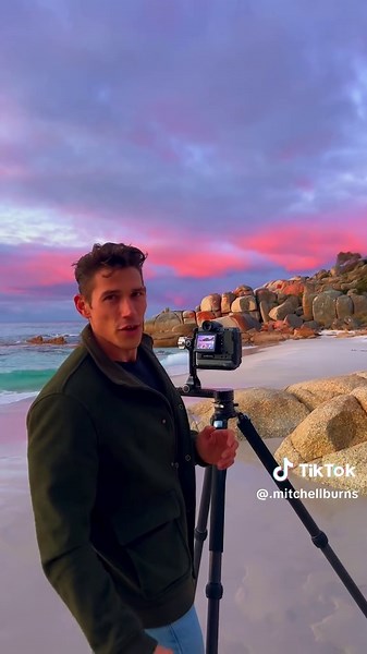 Beautiful sunset in the bay of fires in Tasmania one of my absolute favourite destinations to photograph. #tasmania #australianphotographer