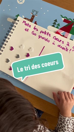 Activité facile 2-3 ans ❤️ Tri • Observation • Motricité fine ✨ #activitéenfant #apprendreensamusant #occuperlesenfants #kidsactivities #parentsoftiktoks
