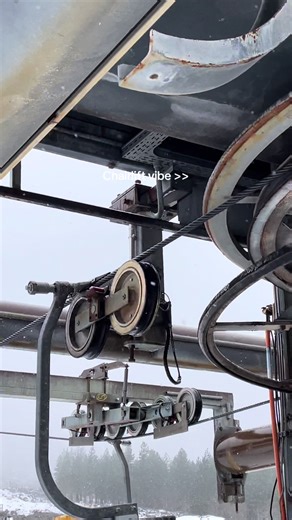 And people think the chairlift is scary? We promise it’s completely safe! #glencoemountainresort #scotland #glencoescotland #glencoe #skiing