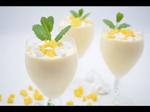 Mascarpone mousse with mango and meringue