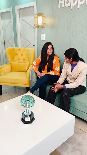 52K views · 675 reactions | Kisne Kisko Diya Tha? 樂 Learn the use of pronouns "Who" & "Whom" with their meanings and correct placement in English sentences, which will boost your English Conversation and help you speak Fluent English. Visit us for more interesting English Lessons #reels #reelitfeelit #family #englishgrammar #siblings #reelsfb | Learn English with Awal | Facebook