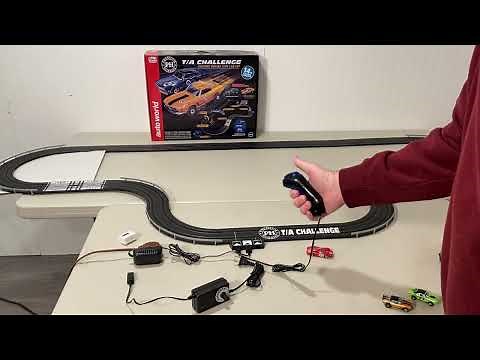Review Auto World HO Slot Car Race Set - Great for Beginners