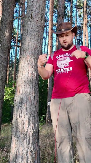 Genius Way to Hang Your Backpack Using Just a Rope 🎒 #bushcraft #survival #camping #outdoors