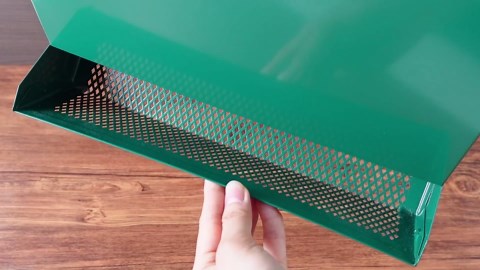 Maxcheck 5 Lbs Metal Rabbit Feeders for Cages Large Green Food Dispenser with Lid Hook and Mesh Bottom, Hold Several Days Worth of Feed, for Small Pets Bunny Guinea Pig Ferrets Chinchillas Chicken