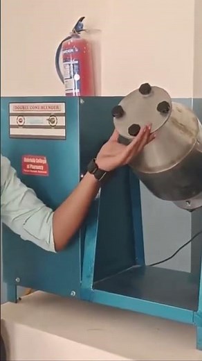 Principle of double cone blender