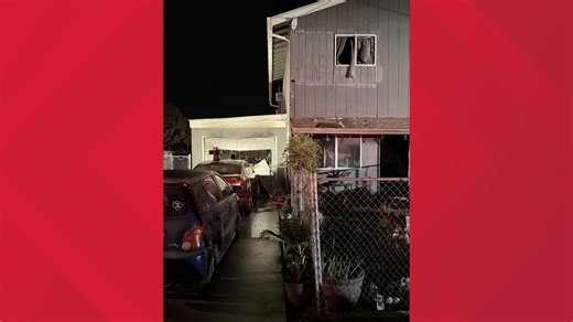 Three rescued from early morning duplex fire in Modesto