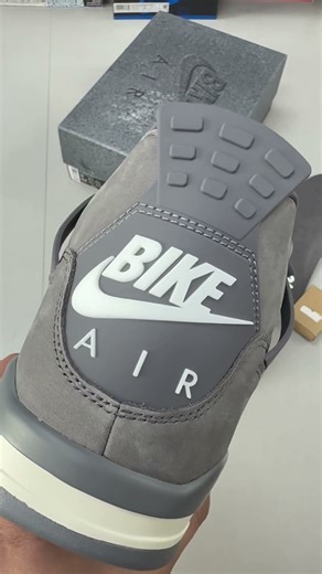 🔥 The Jordan 4 "Wolf Grey" x Nigel Sylvester is FINALLY here!