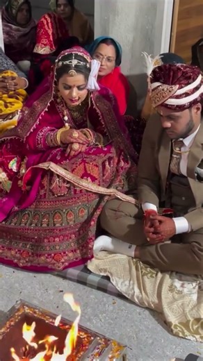 😁😁🤭🤭🥲🥰😀😛#tmkocmemes #husbandwife #wedding #funny #marriage #trending