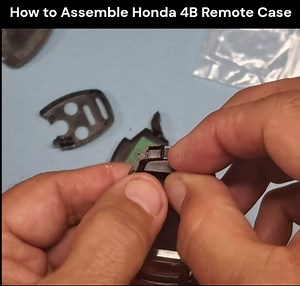 2 Key Shell Case Remote 4 Button Keyless Fob Replacement Cover fits Honda 2003-12 Accord / 2006-13 Civic / 2005-06 CR-V / 2009-015 Pilot. No Key Cutting or Programming