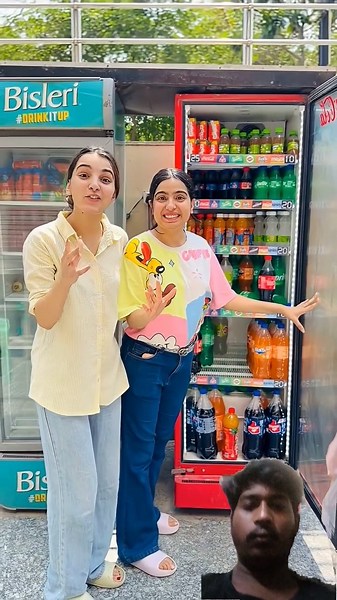 Cold Drink Vs Chai ? Aap kya pite ho ? 😂 #priyalkukreja #shorts