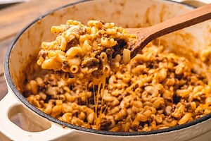 119K views · 219 reactions | RECIPE HERE --> https://www.julieseatsandtreats.com/homemade-hamburger-helper/ Your kids will INHALE this homemade Hamburger Helper!  | Julie's Eats & Treats - Easy, Family Friendly Recipes | Facebook
