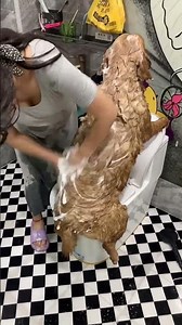 My dog ​​loves it when I give him a bath; it's cool, comfortable, and enjoyable.