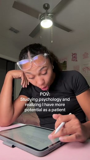 Create accurate notes from lectures and class materials in seconds | StudyFetch