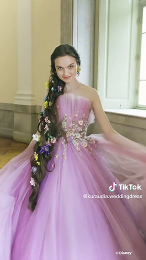 ディズニープリンセスの結婚式ドレスコレクション