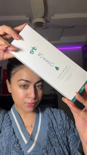 𝘿𝙧 𝙎𝙝𝙚𝙧𝙚𝙚𝙣 𝙁𝙖𝙩𝙞𝙢𝙖 on Instagram: "Your face would be burning after this 🙂‍↔️🔥 30 days challange; ❤️‍🔥 Will snatch and lift your face Will get you GLASS SKIN, no darkcircles no pigmentation no dark spots. Will get you rid of your naso labial folds Will get you rid of double chin. Castor oil from : @mercatus.pk Vit C : core C ( use powder form or effervescent ) #koreanskincare"