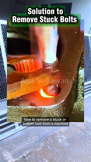How to remove a broken bolt stuck in the engine block #Satisfying #LifeHacks #Crafts #Handmade #Usa | Aria Setiawan