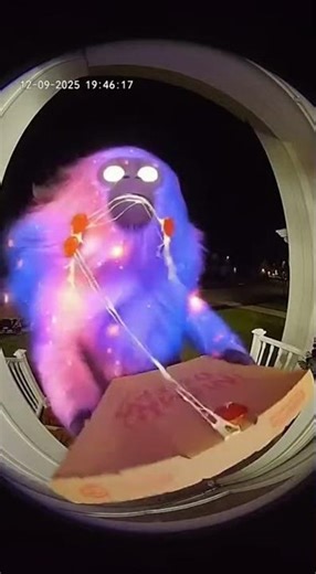 Cosmic Monkey Pizza Delivery FAIL