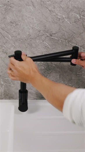 Buildmat | The Pot Thickens - Barbara Bench Pot Filler