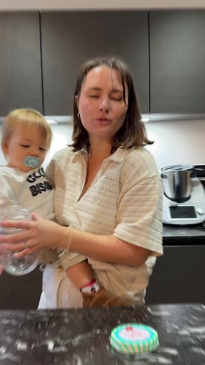 La Toniebox 2 : la boîte à histoires - Certifiée 1 🍼 Conçue pour les petites mains. Apaisante, simple, robuste et sans écran. | tonies
