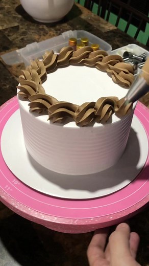 Simple Graduation Cake #reels #facebookreelsviral #reels2023 #reelsfb #cakes #graduationcakes #chocomoistcake #reelsviral #reelsvideo #customizedcakes | G&A Keyks,atbp.