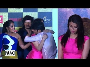 Aishwarya Gets EMOTIONAL At Sarbjit Trailer Launch - Watch Video