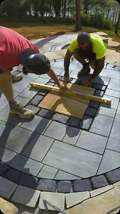 35K views · 1.9K reactions | Wait until the end  • • #Hardscape #hardscaping #flagstone #hardscapedesign #patio #pavers #outdoorliving #construction #build #hardscapementor #outdoorpatio #patiodesign #patiolife #diy #contractor #contractorlife #bluecollar #landscaping #landscape #yard #backyard #outdoorlivingspace | Hardscape Mentor | Facebook