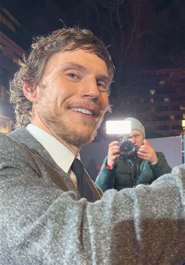evan peters at the london premiere for ‘the beauty’! #evanpeters #ahs #americanhorrorstory #tatelangdon #thebeauty