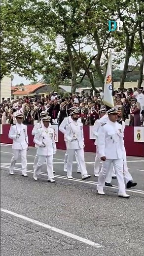 Multitudinario respaldo a las Fuerzas Armadas en un desfile sin exhibición aérea