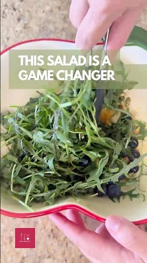 STOP SCROLLING! This Blueberry Arugula Salad Is PURE MAGIC 😳🫐🥗✨