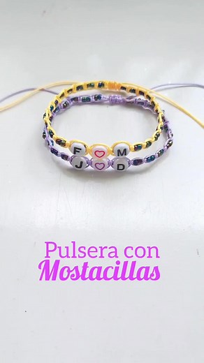 Pulsera con letras, mostacillas y nudo Macramé súper fácil de 📿 📌Curso Completo de Bisutería y Accesorios en Macramé para emprender con tu negocio: ℹ️ Información del curso 👉https://cursovirtualmentacoqueta.my.canva.site/ 💲Precio: 👉https://go.hotmart.com/S73766825P #pulserasdehilo #pulseras #bisutería #mentacoqueta #cursobisuteria #CursoVirtual | Menta Coqueta
