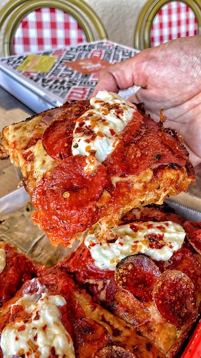 406K views · 881 reactions | @puzzlepizzala 里 6439 Canoga Ave, Los Angeles, CA 91367 | Los Angeles Eats | Facebook