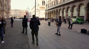 8.2K views · 437 reactions | Milano Busker: Live Street Sax "Dance Monkey" Un artista di strada, o in inglese busker, è un artista che si esibisce in luoghi pubblici gratuitamente o richiedendo un'offerta. | Raffaele Evangelista | Facebook