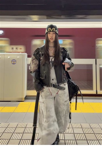 Exploring Paid Actors in Streetwear Culture