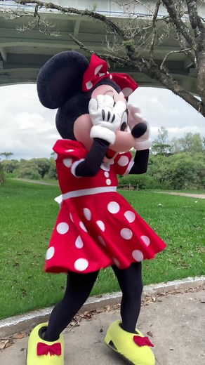 Minnie Mouse Dance Compilation and Roblox Adventures