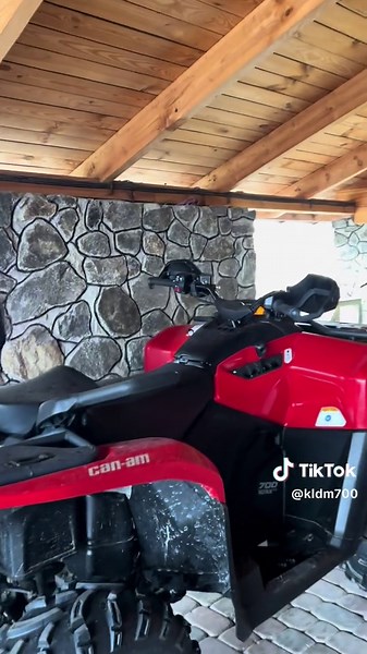 Can-Am Outlander ATV Features and Performance Guide