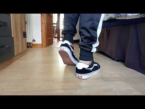 Vans Shoeplay Ped Socks 🖤🤍 #vans #peds #feet